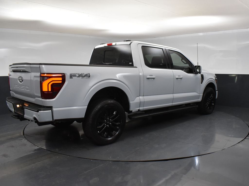 2025 Ford F-150 Lariat photo 2