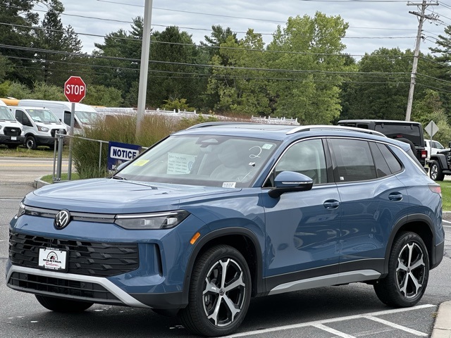 2025 Volkswagen Tiguan SE photo 4
