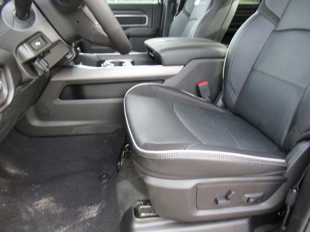 2026 Ram 2500 Laramie photo 17