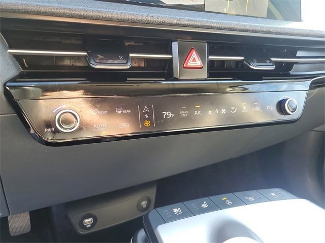 2022 Kia EV6 Wind photo 22