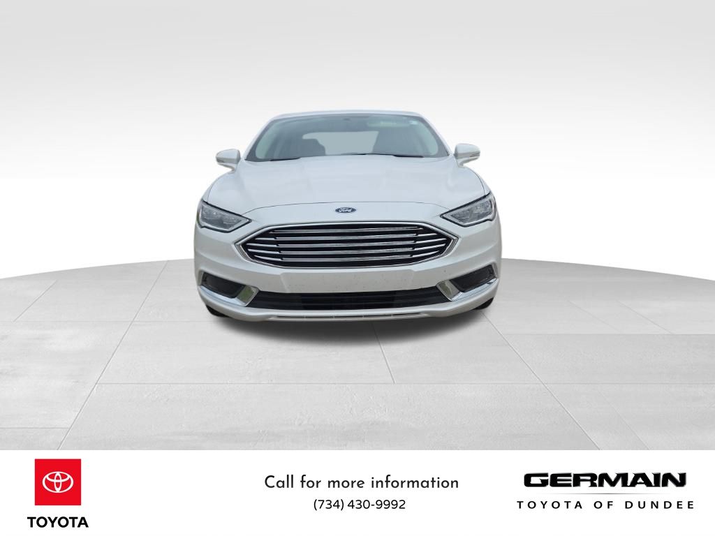 2018 Ford Fusion SE photo 2