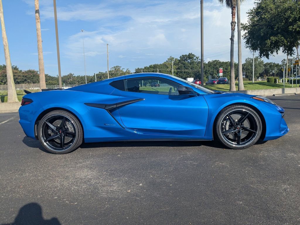 2025 Chevrolet Corvette E-Ray 1LZ photo 3