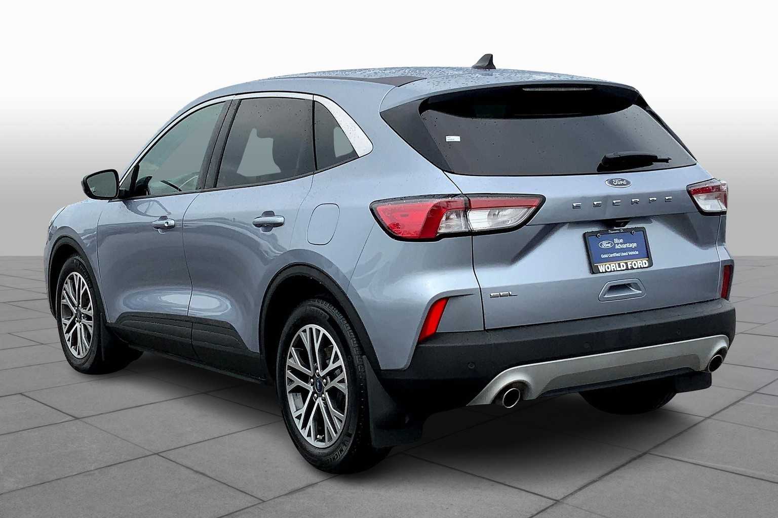2022 Ford Escape SEL photo 11