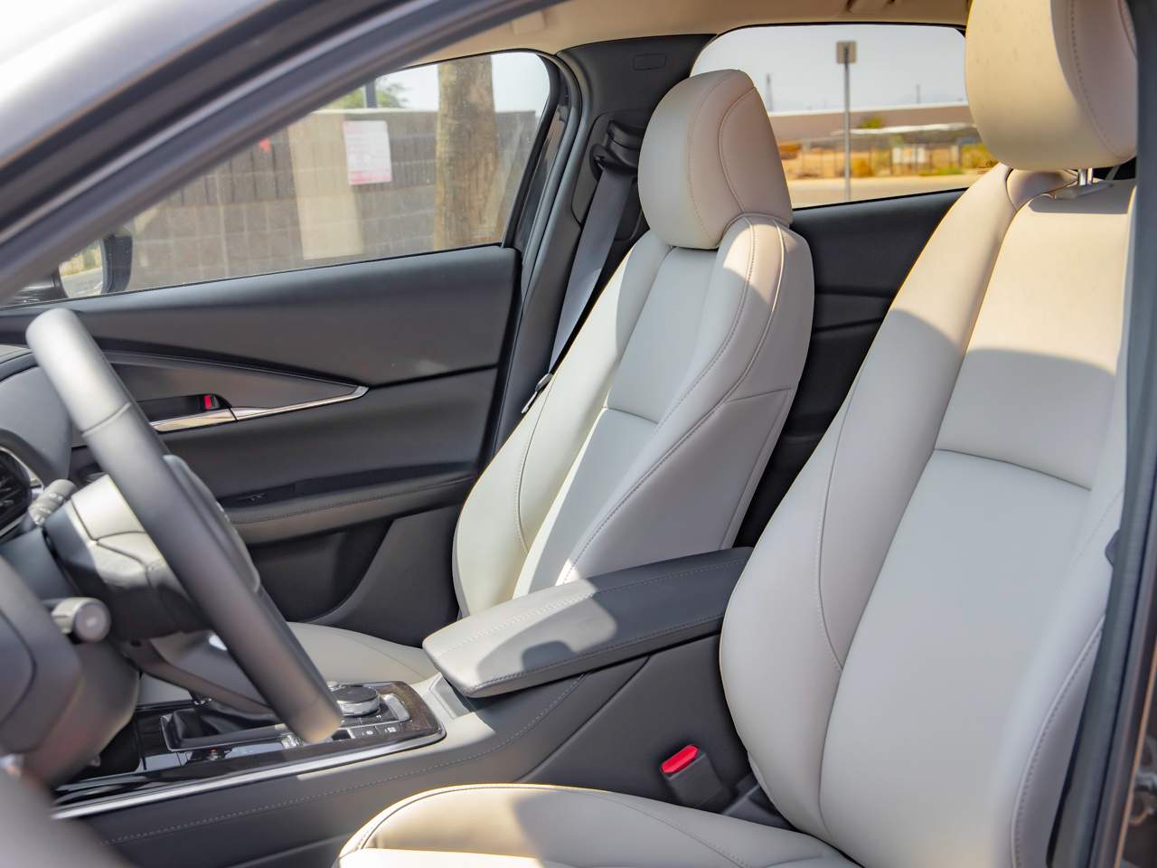 2025 Mazda CX-30 2.5 S Preferred photo 9