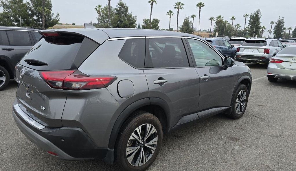 2023 Nissan Rogue SV photo 4