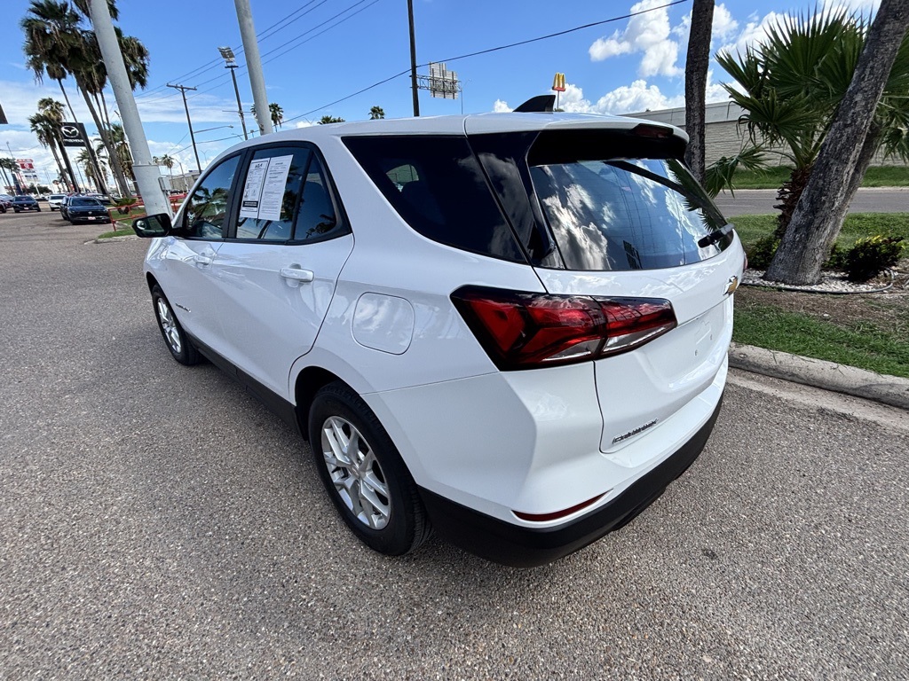 2023 Chevrolet Equinox LS photo 5