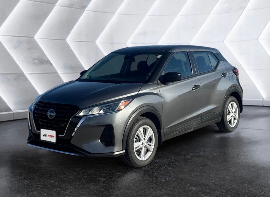 2025 Nissan Kicks Play S photo 2