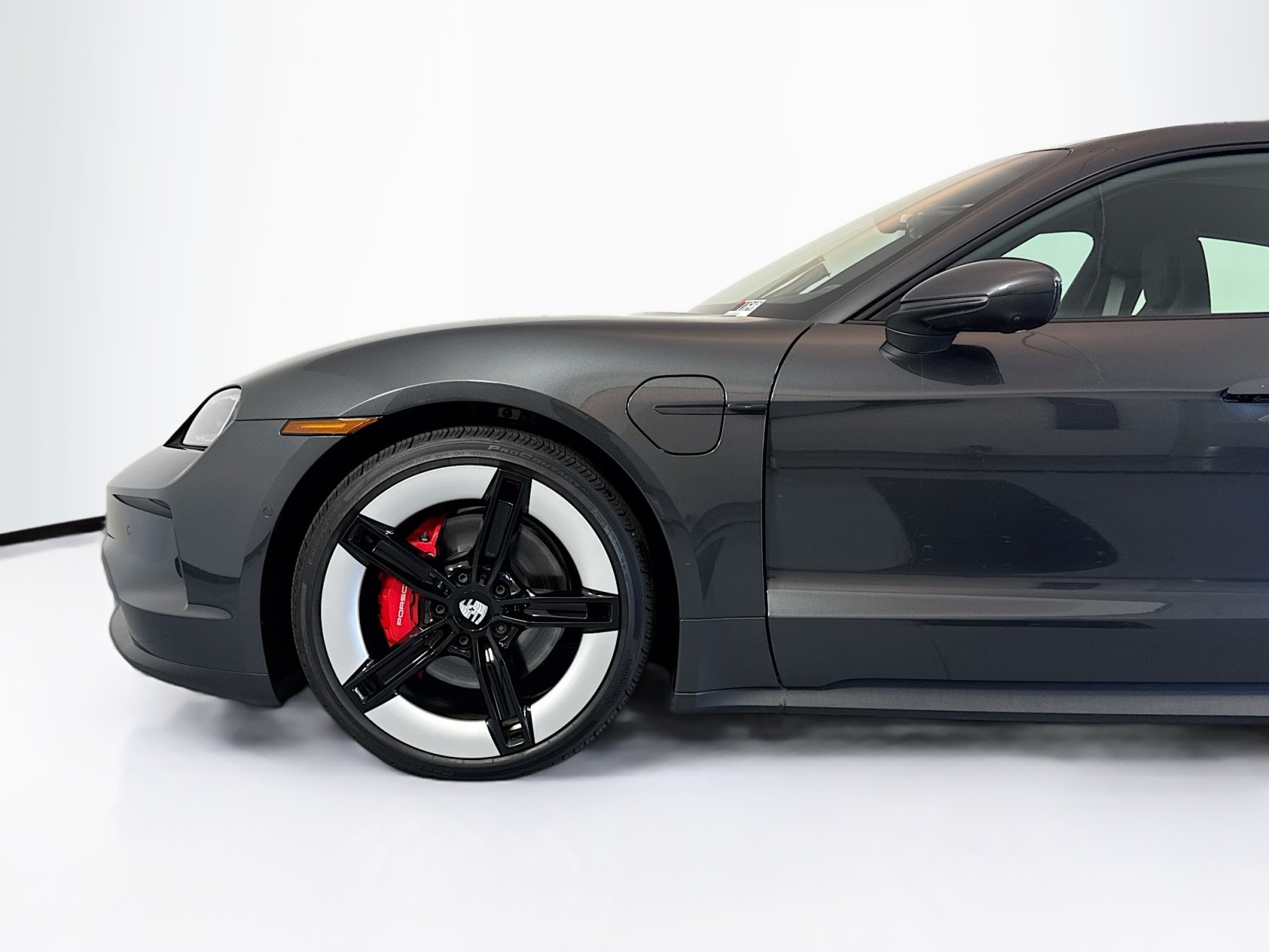 2025 Porsche Taycan 4S photo 25