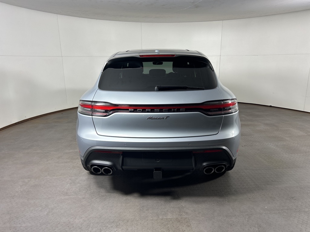 2025 Porsche Macan T photo 6