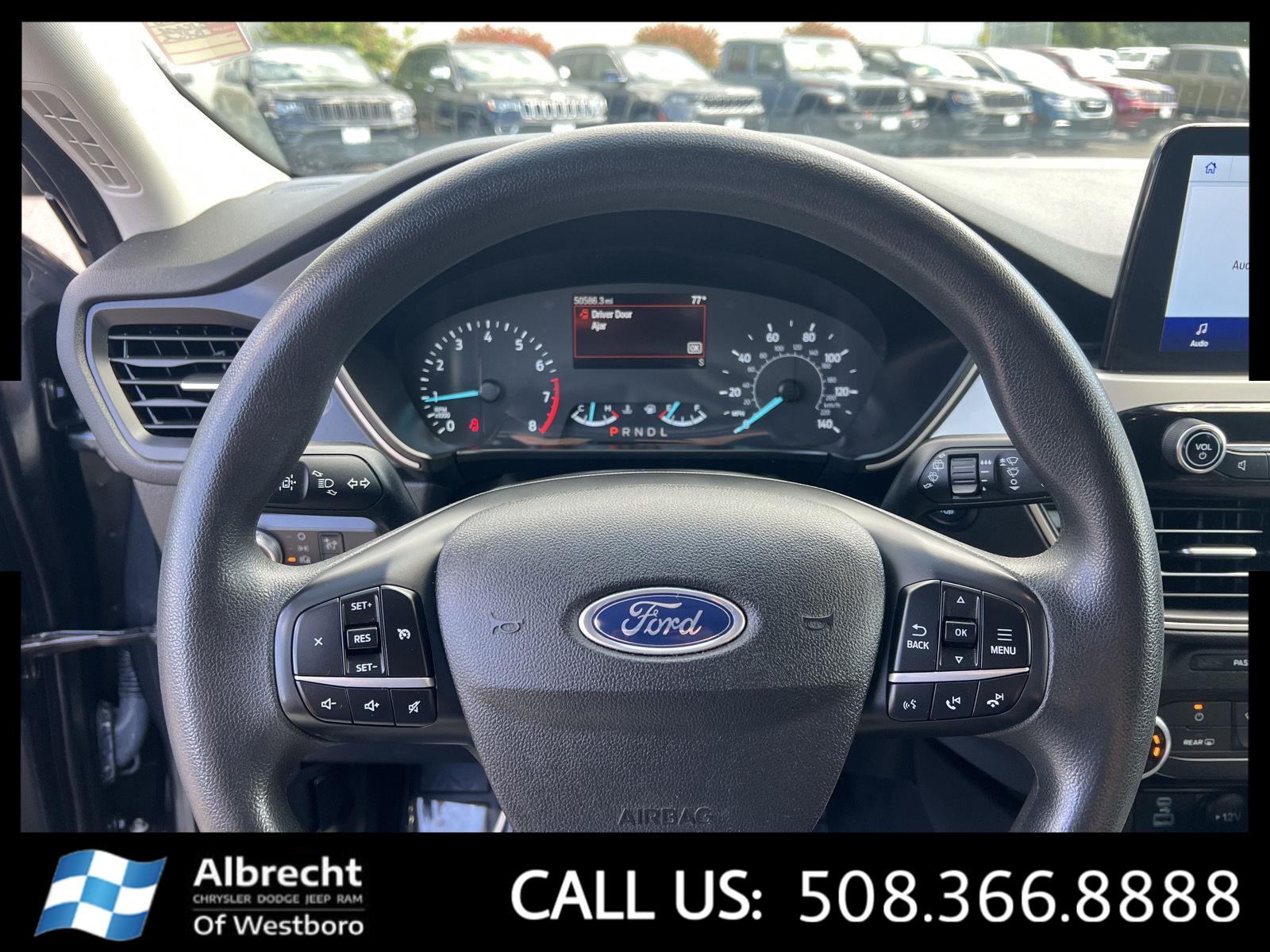 2022 Ford Escape SE photo 25
