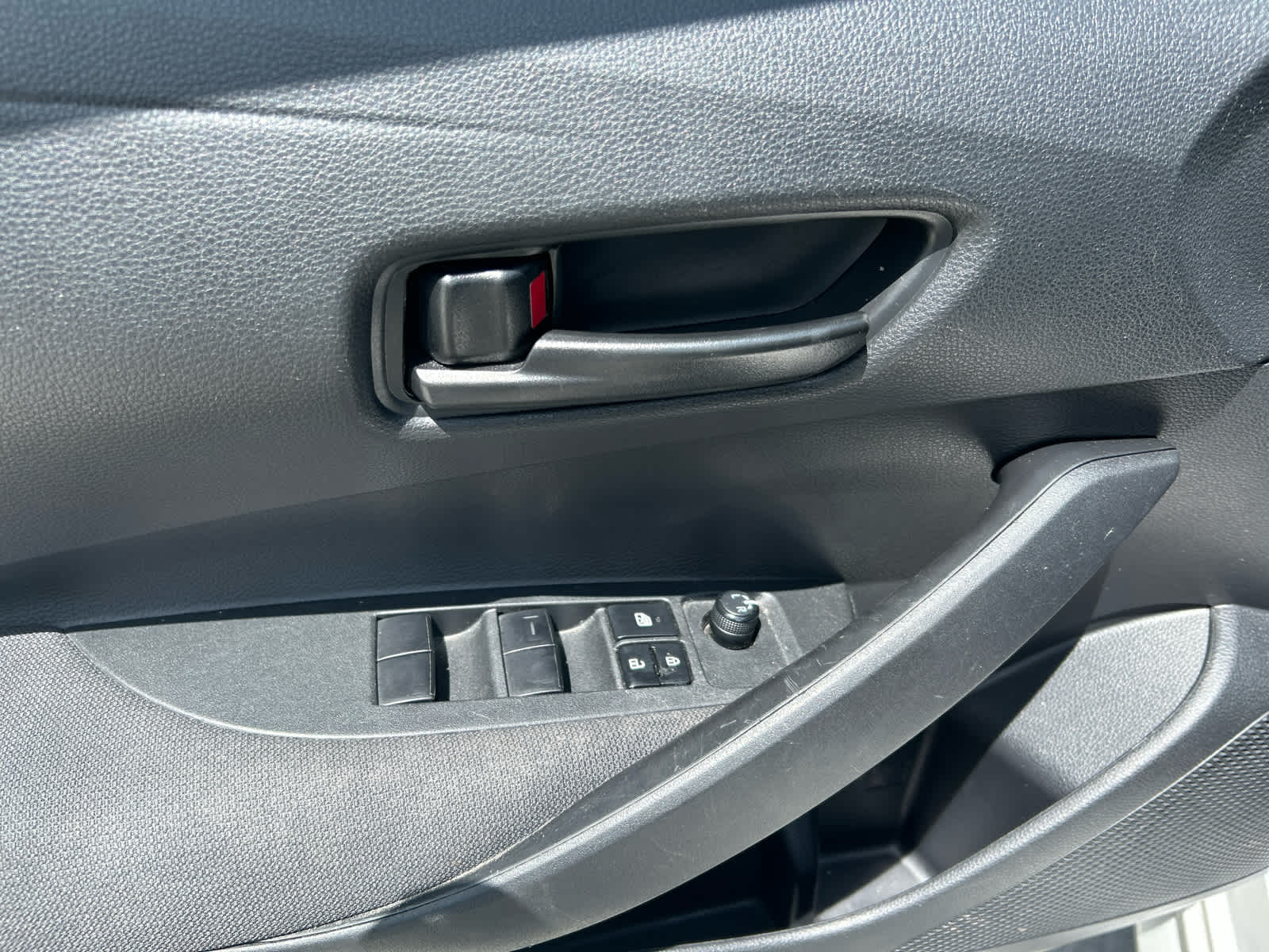 2023 Toyota Corolla LE photo 11