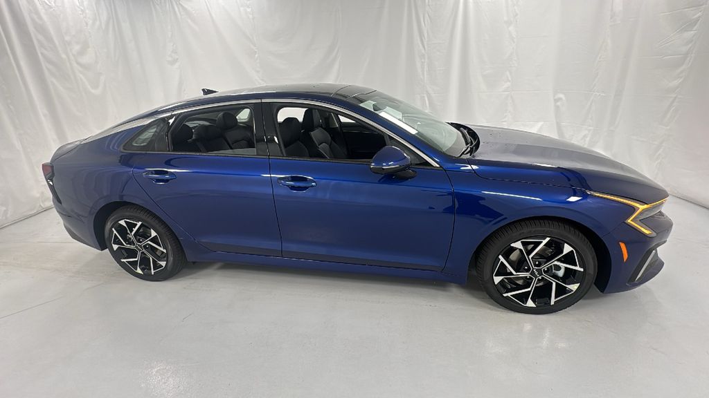 2026 Kia K5 EX photo 2