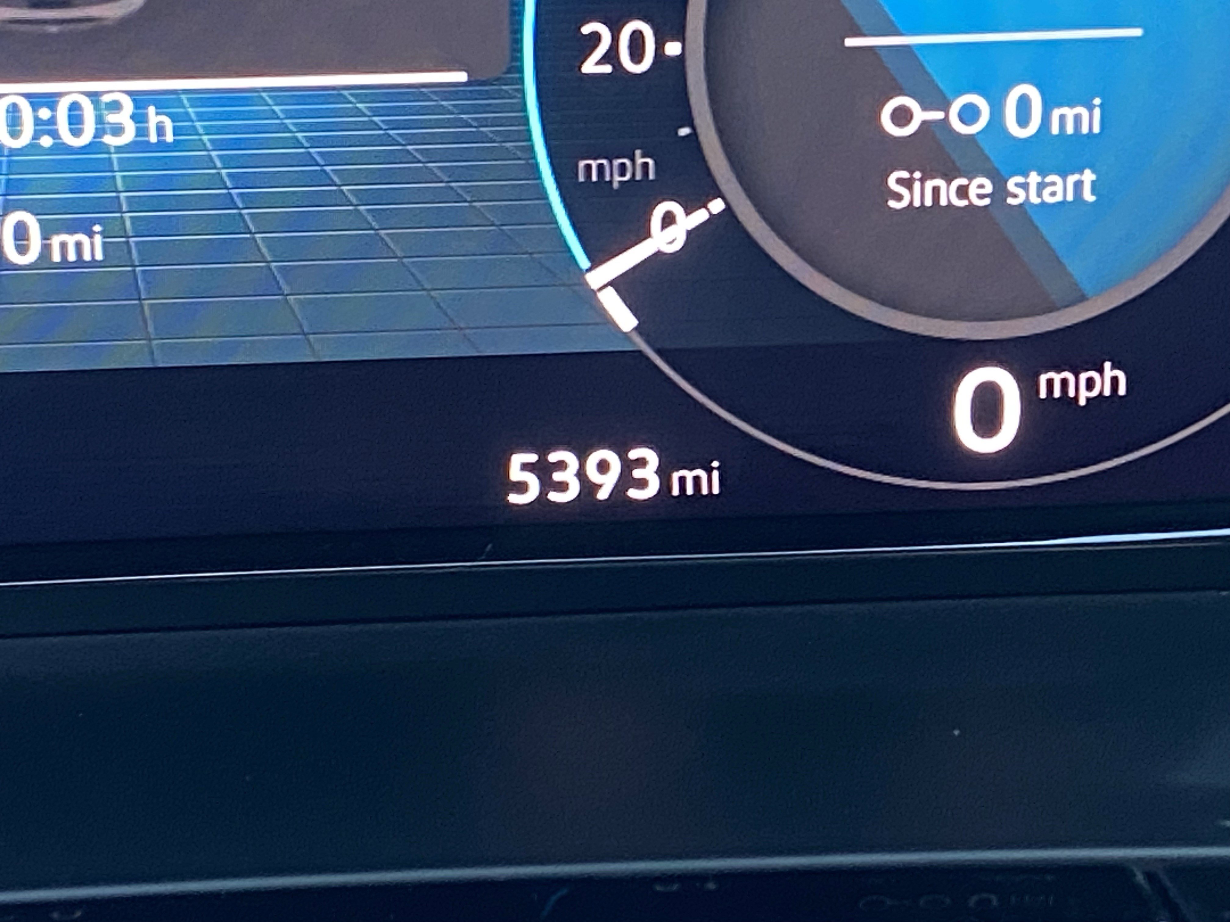 2025 Volkswagen Atlas SE photo 3