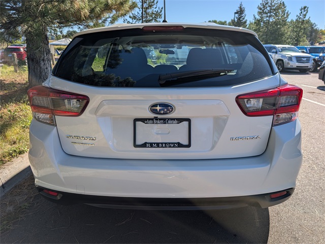 2023 Subaru Impreza Base photo 4