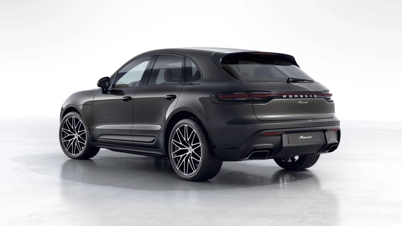 2026 Porsche Macan T photo 3