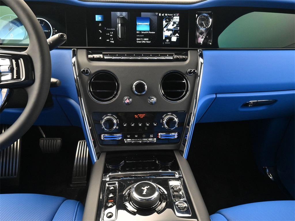 2025 Rolls Royce Cullinan RR photo 13