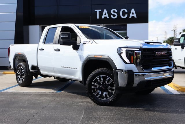 2024 GMC Sierra 2500HD Pro's photo