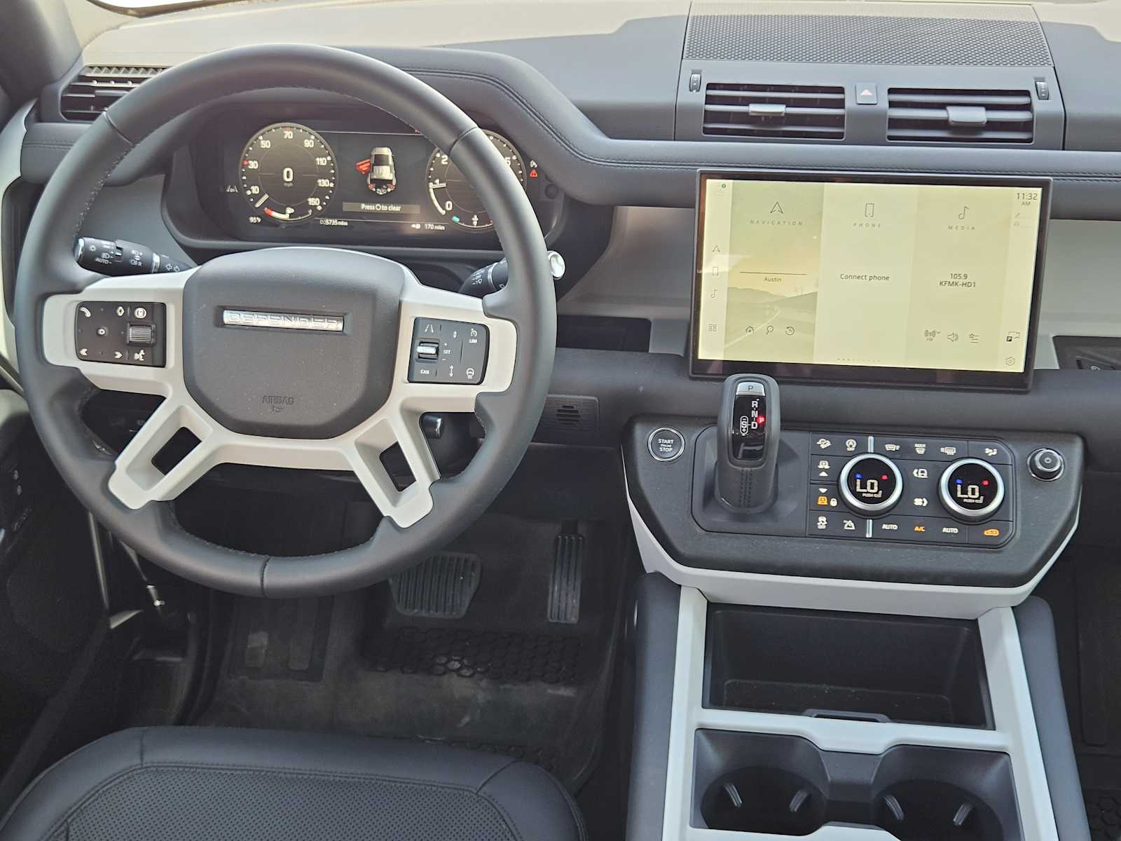 2025 Land Rover Defender 110 X-Dynamic SE photo 26