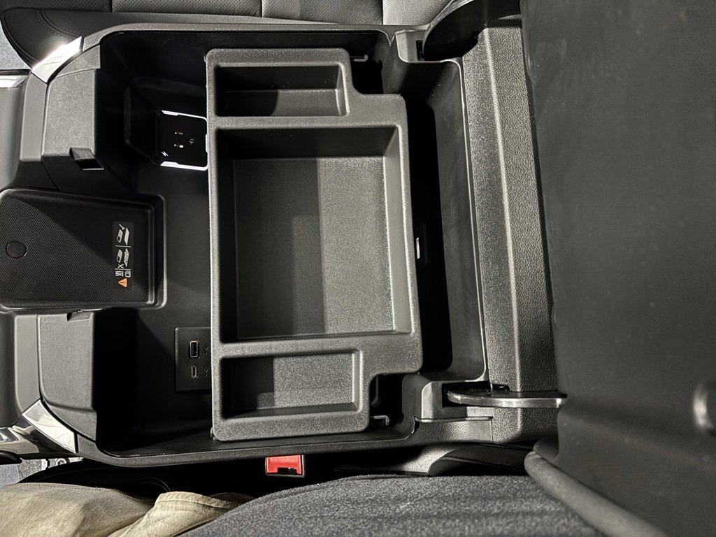 2025 Chevrolet Silverado 1500 LTZ photo 17