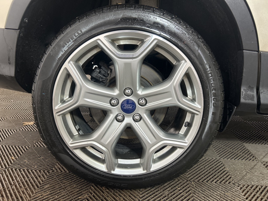 2017 Ford Escape Titanium photo 3