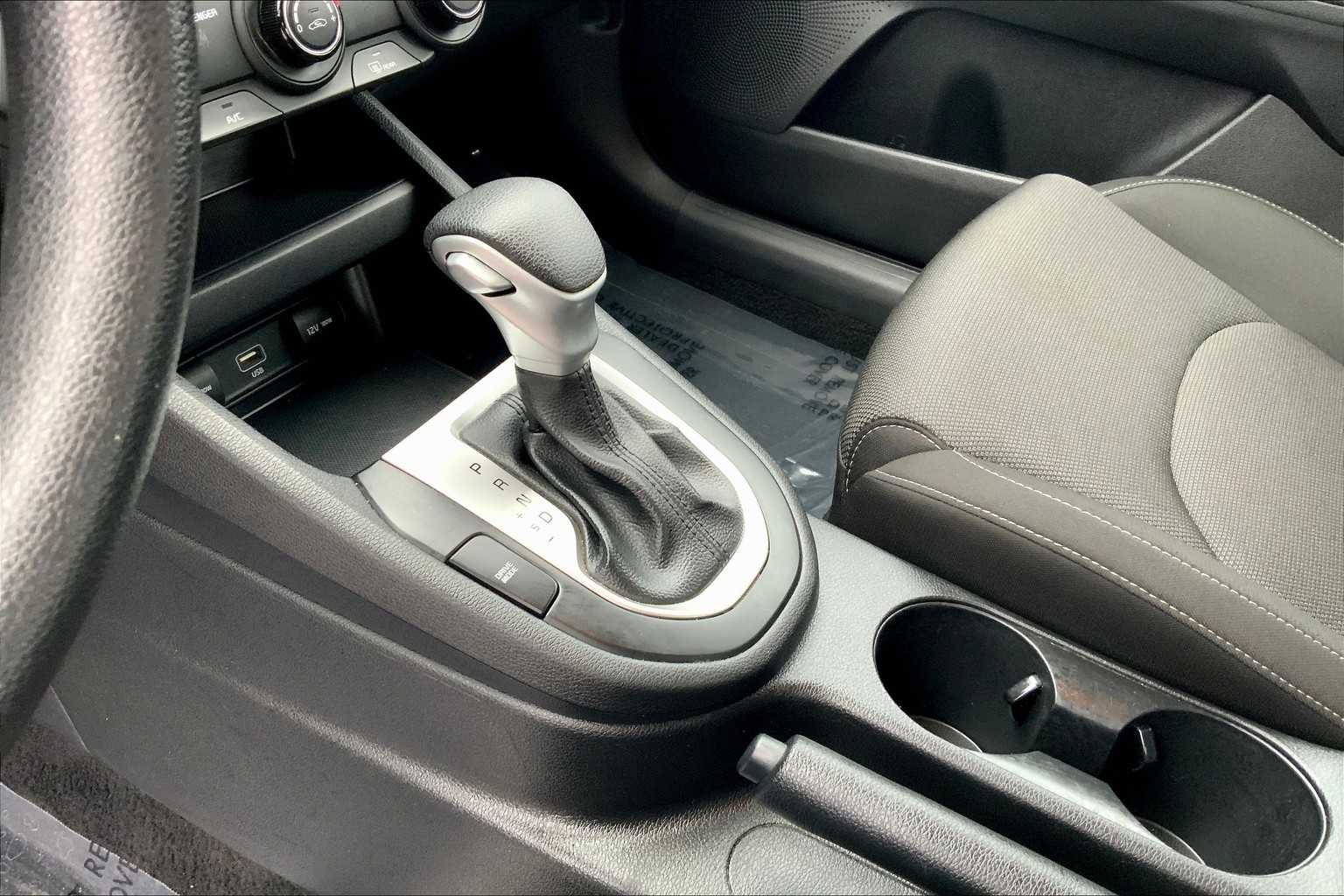 2023 Kia Forte LXS photo 15