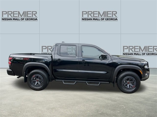 2025 Nissan Frontier PRO-4X photo 4
