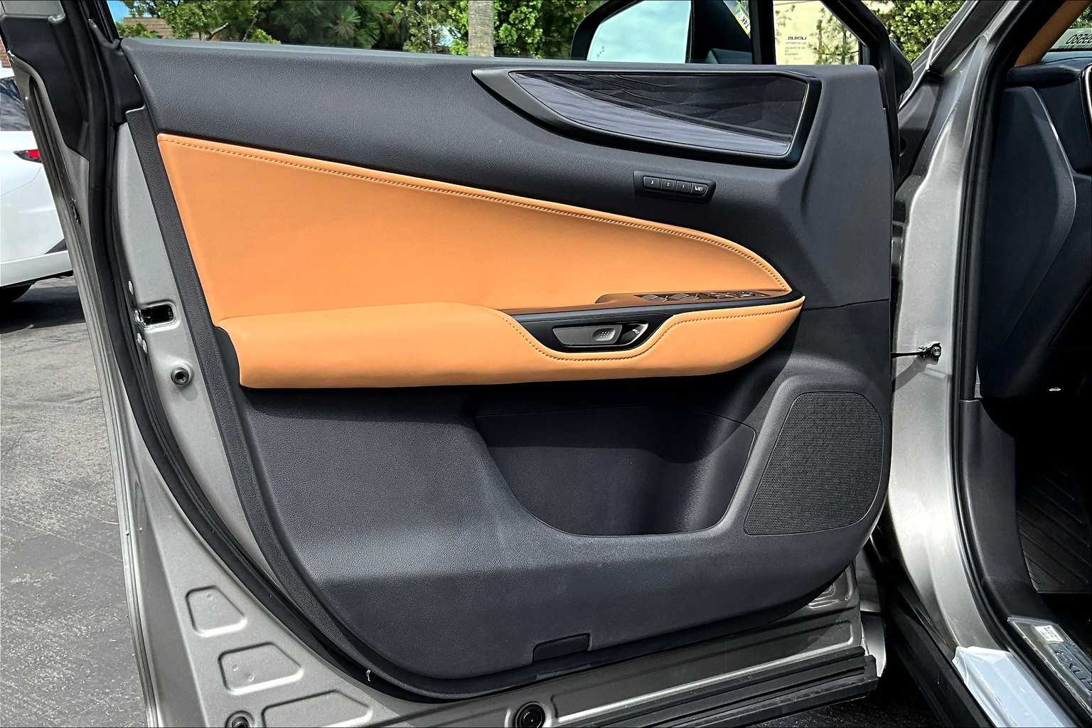2026 Lexus NX 350 Premium photo 16