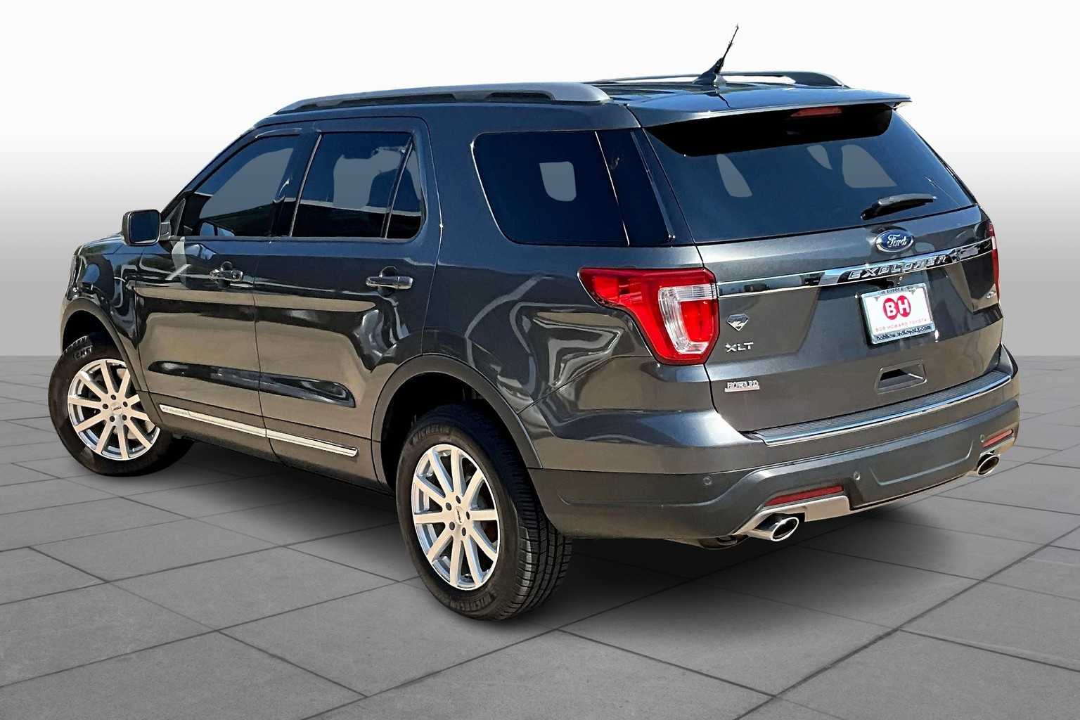 2018 Ford Explorer XLT photo 11