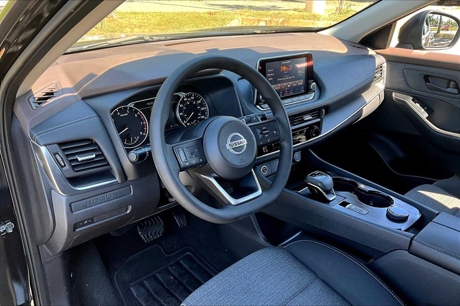 2021 Nissan Rogue S AWD photo 14