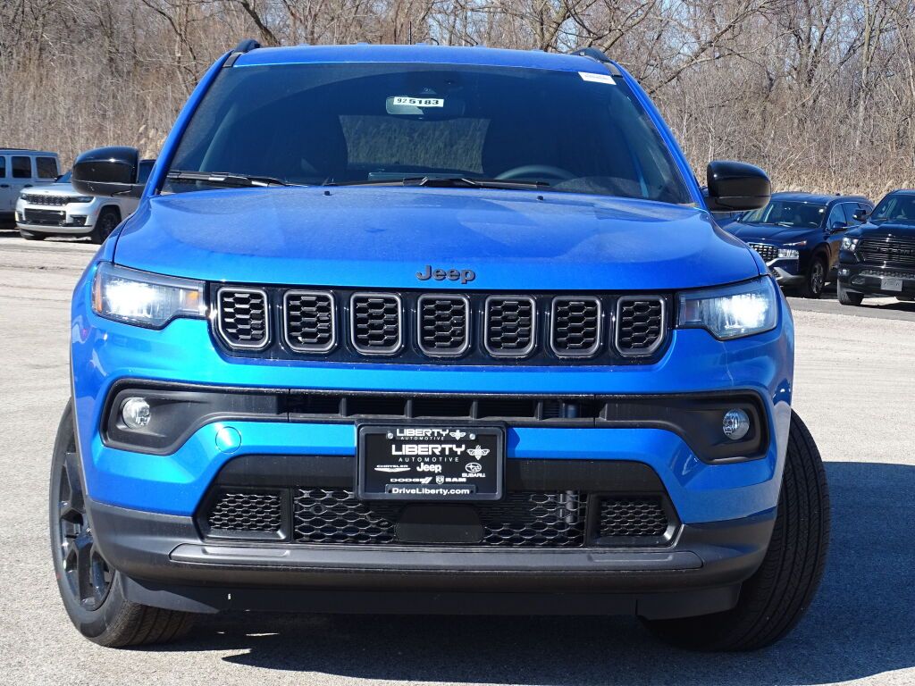 2025 Jeep Compass Latitude photo 4
