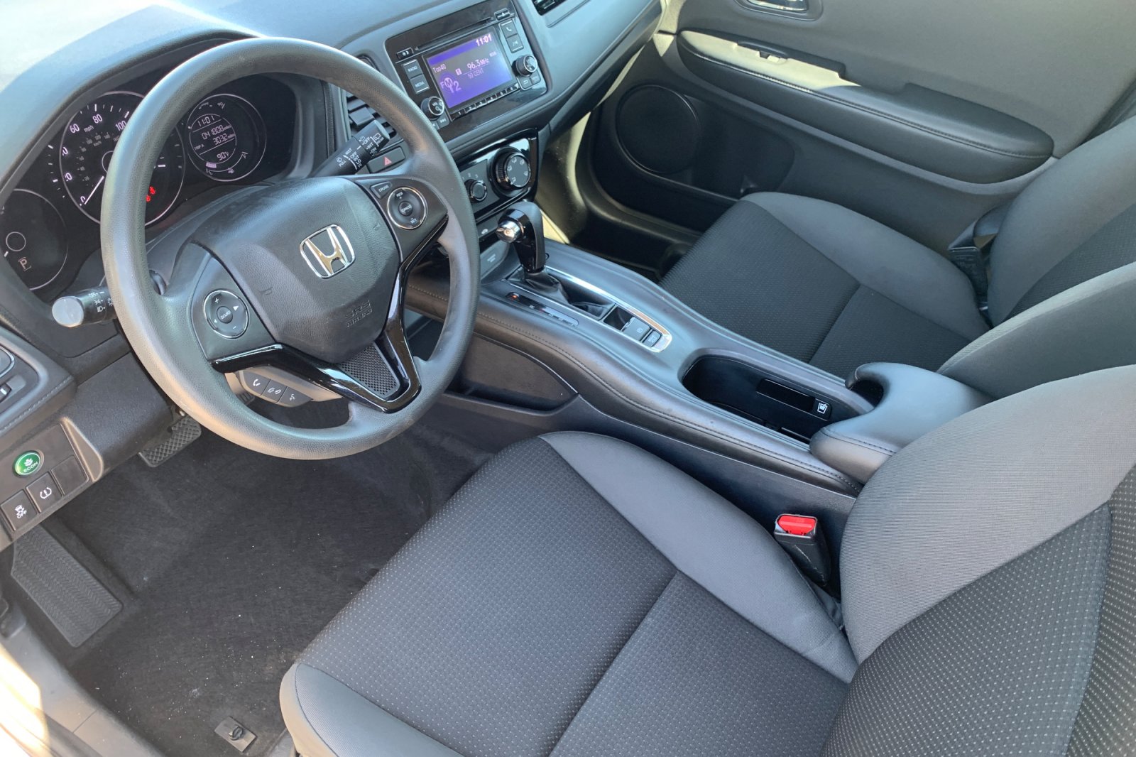 2020 Honda HR-V LX photo 10