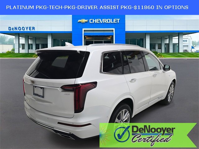 2024 Cadillac XT6 Premium Luxury photo 3