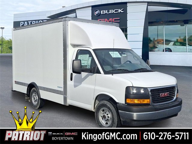 2025 GMC Savana Cutaway Work Van's photo