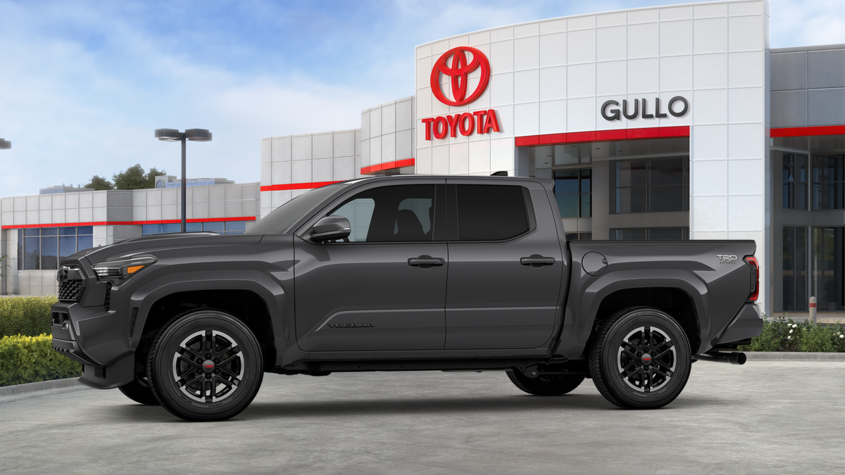 2026 Toyota Tacoma TRD Sport Double Cab photo 3