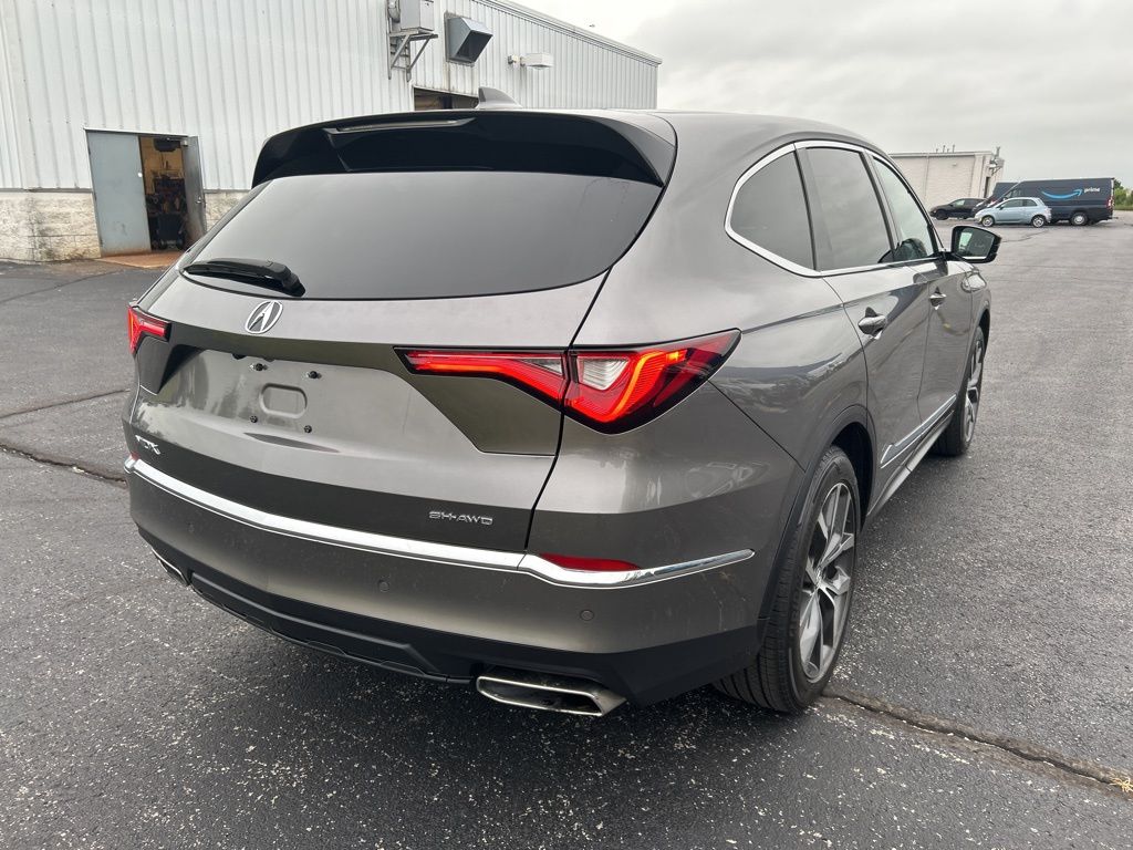 2023 Acura MDX SH-AWD Technology photo 4