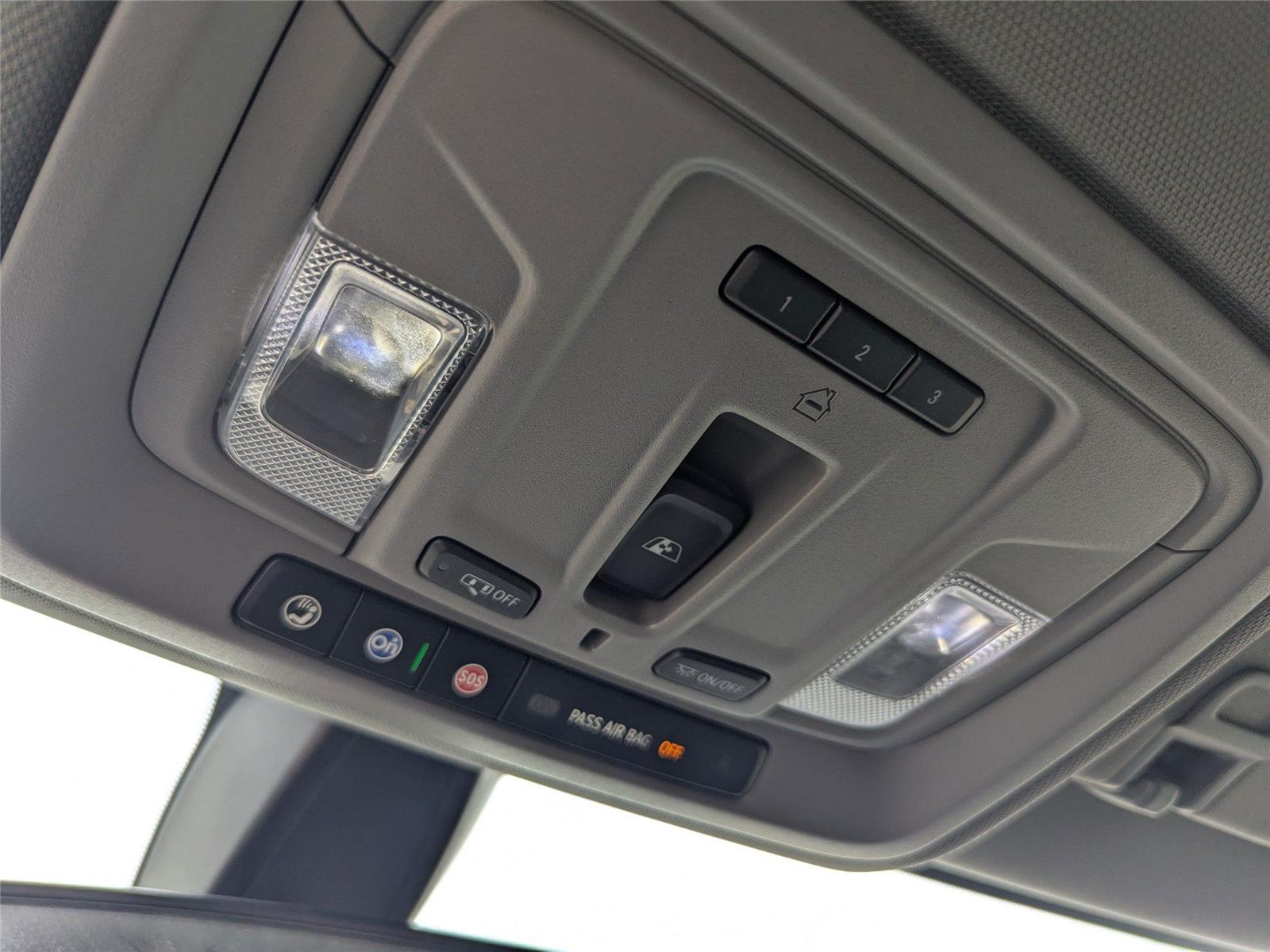 2021 Chevrolet Silverado 1500 RST photo 26