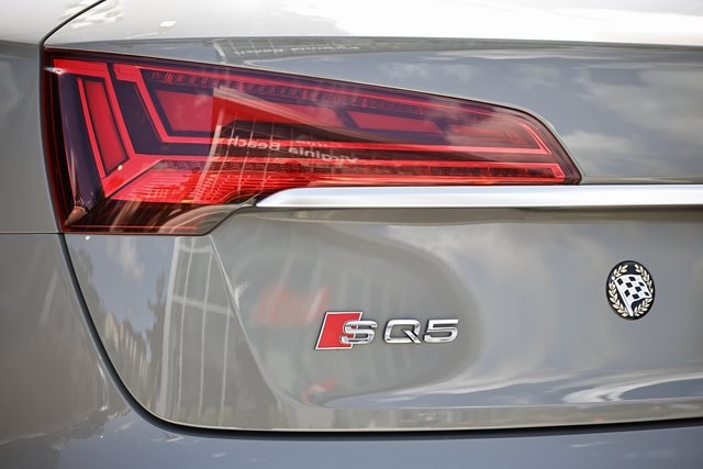 2022 Audi SQ5 Premium photo 8