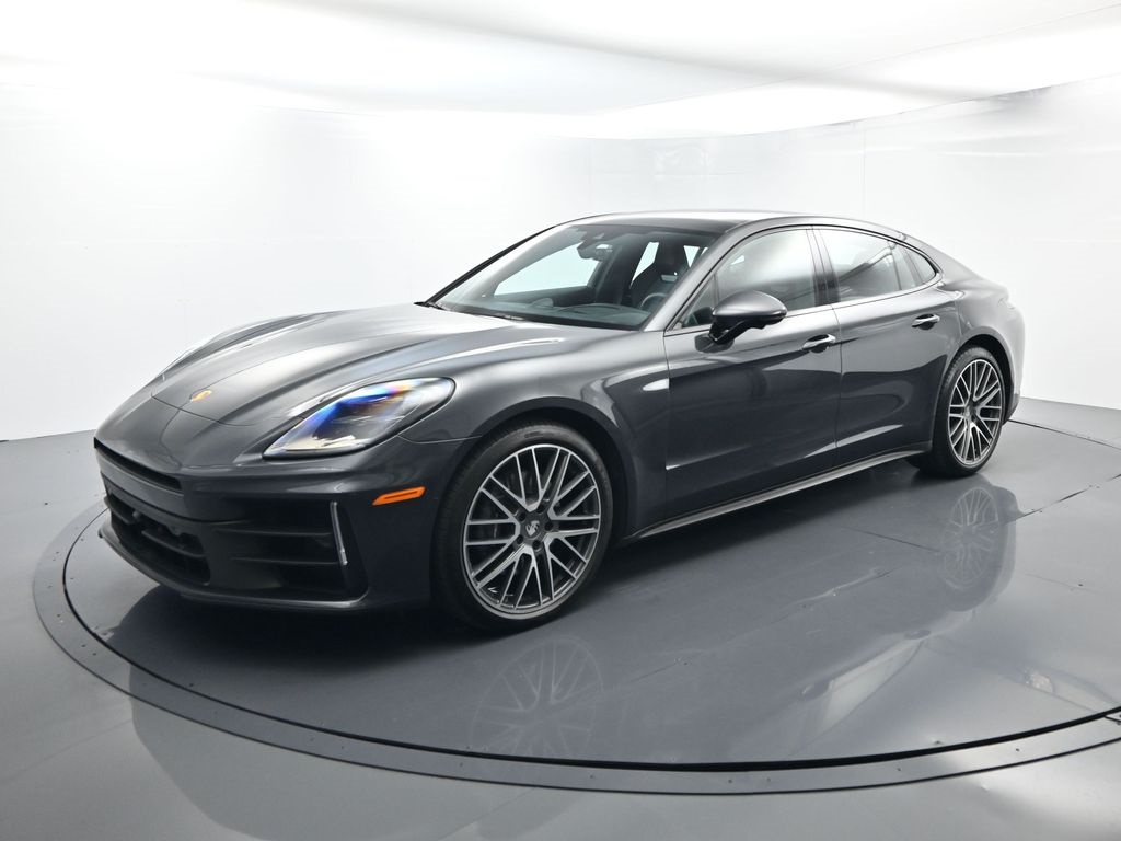 2024 Porsche Panamera Base's photo