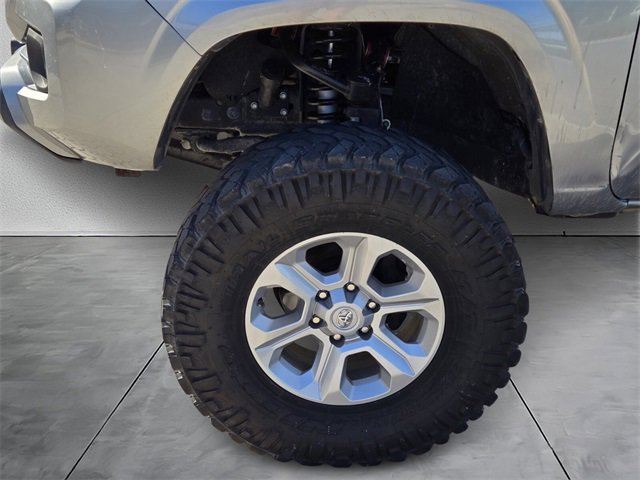 2019 Toyota Tacoma SR Double Cab photo 2