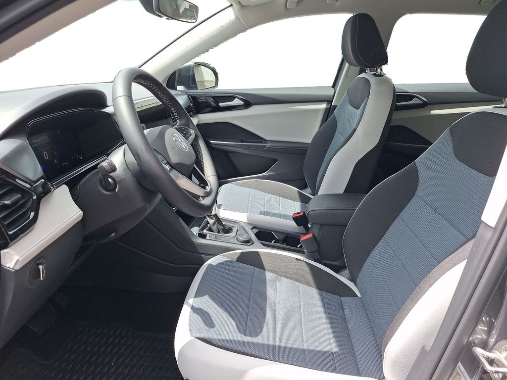 2025 Volkswagen Taos S photo 7