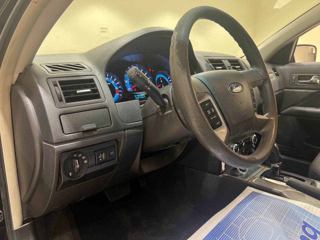 2012 Ford Fusion SE photo 44