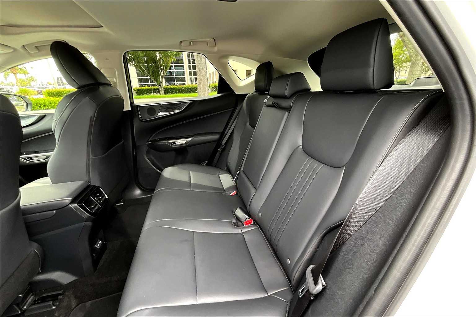 2025 Lexus NX Premium photo 19