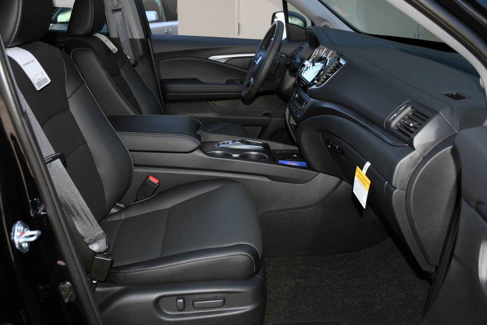 2025 Honda Ridgeline RTL photo 13