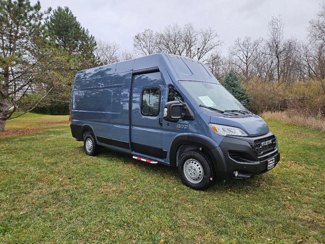 Used 2024 RAM ProMaster Cargo Van Base with VIN 3C6MRWAZ2RE131899 for sale in Findlay, OH
