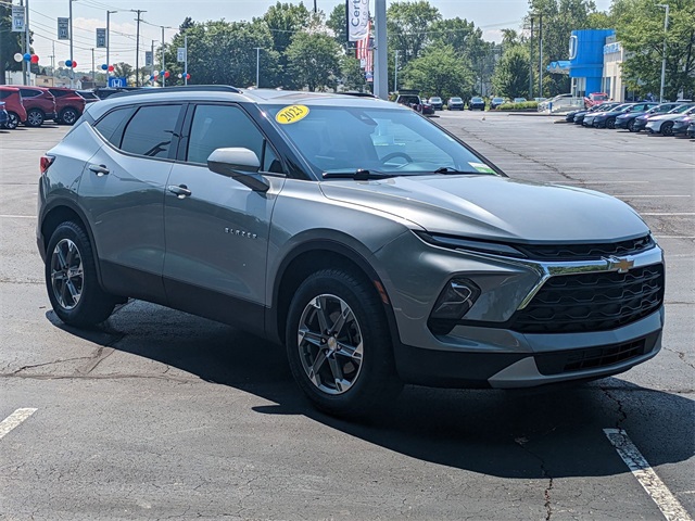 2023 Chevrolet Blazer 2LT photo 3