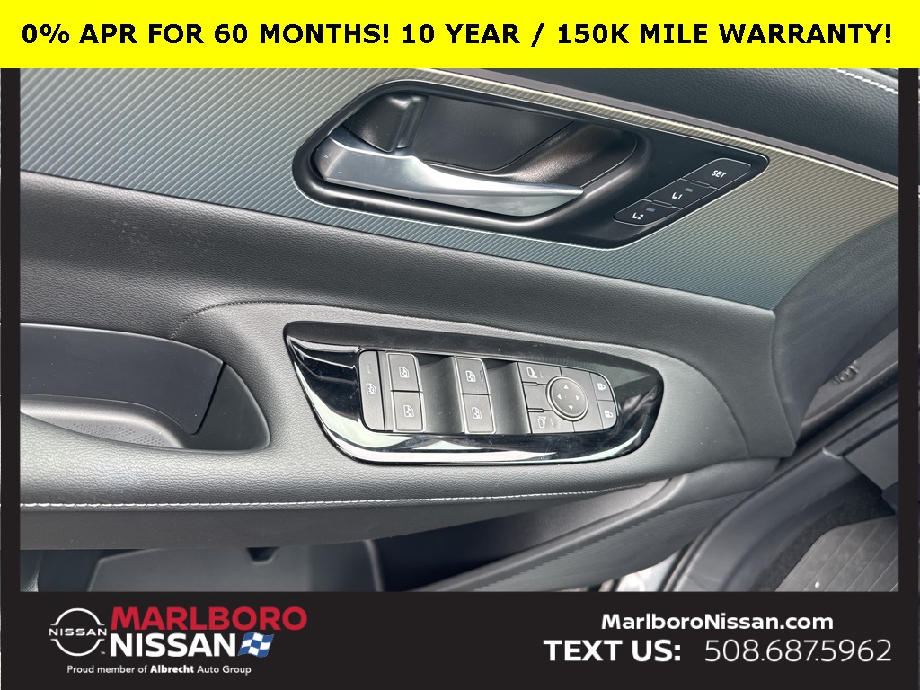 2025 Nissan Murano SL photo 16