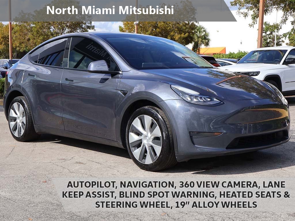 2023 Tesla Model Y Long Range's photo