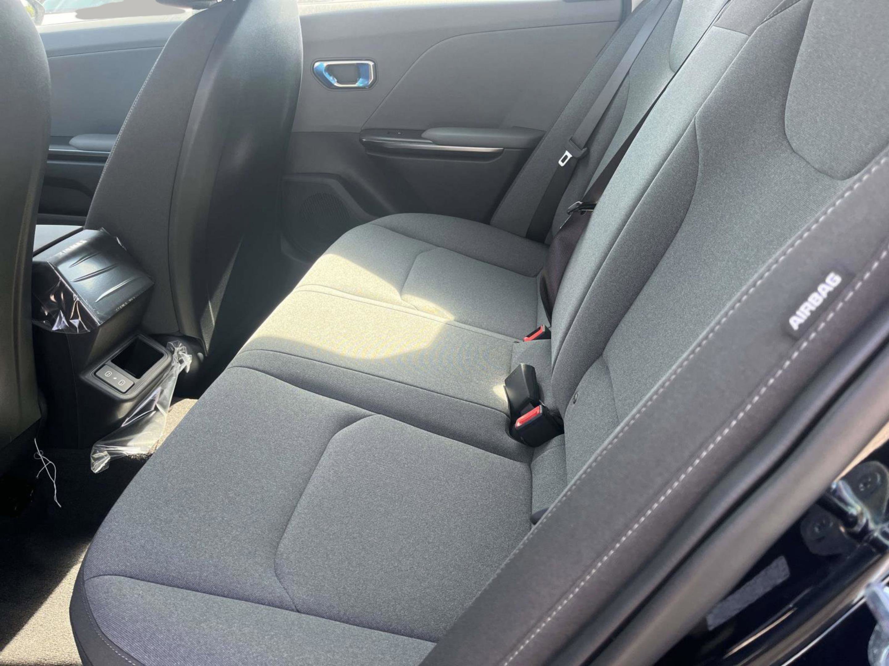 2025 Kia K4 LXS photo 18