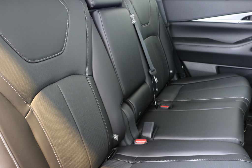 2024 Infiniti QX60 Luxe photo 30