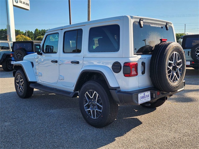 2024 Jeep Wrangler Sahara photo 4